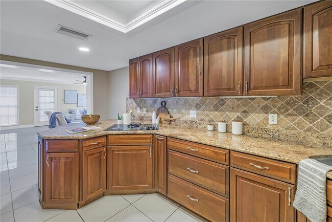 Building Photo - 2267 Heron Cir