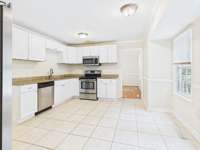 Building Photo - 9106 Barnwell Cir