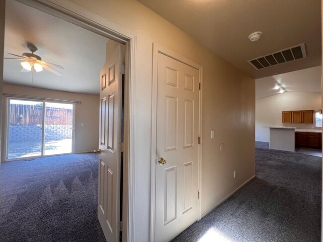 Building Photo - Great 3 bedroom Fernley home located in th...