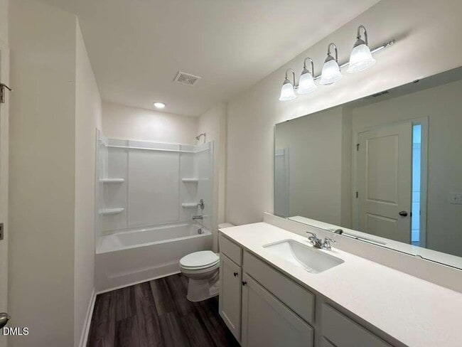 Building Photo - 2048 Trailside Dr