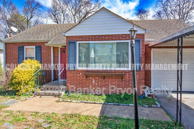 Building Photo - 128 S St Marks Ave