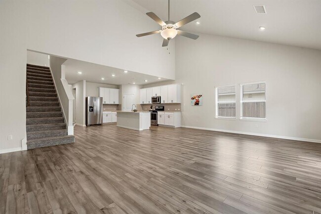 Building Photo - 205 Durango Downs Dr