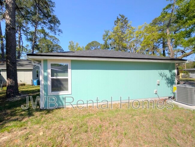 Building Photo - 8973 4th Ave