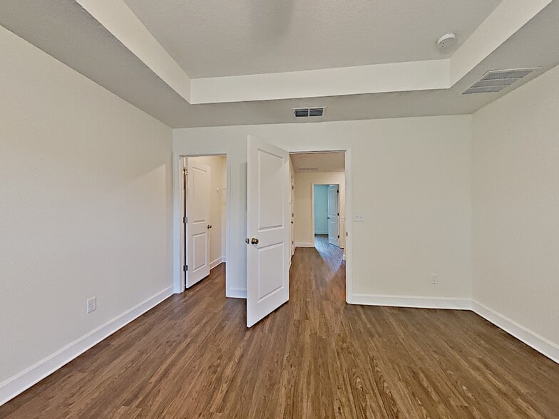 Building Photo - 8619 Highfield Ave