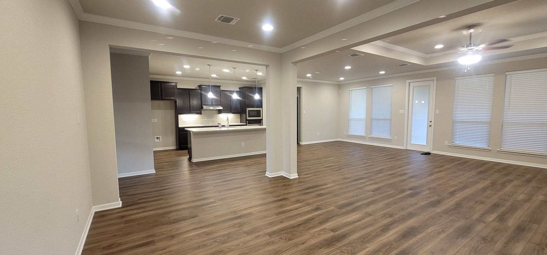 Building Photo - 3206 Trinity Dr