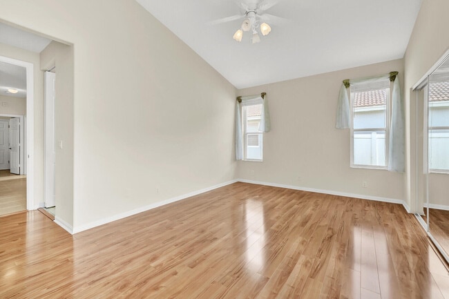 Building Photo - 6404 C Durham Dr