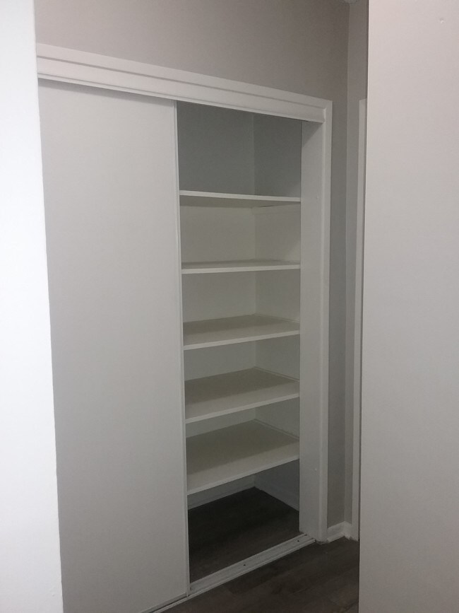 Closet Space - Glencrest Palms Apartments
