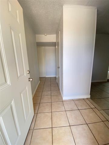 Building Photo - 6812 Trail Lake Dr