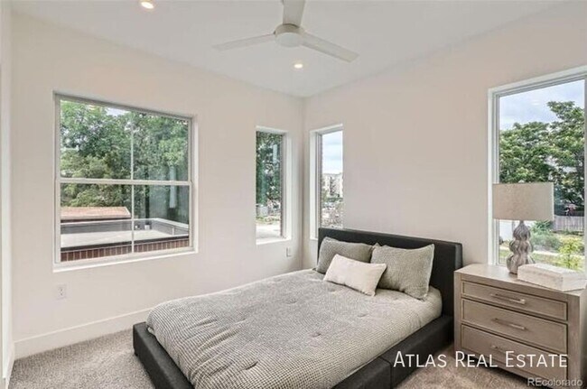 Building Photo - 115 W 2nd Ave