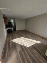 Building Photo - 7900 S Orange Blossom Trl