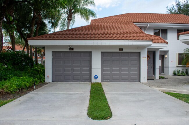 Primary Photo - 992 NW 93rd Ave