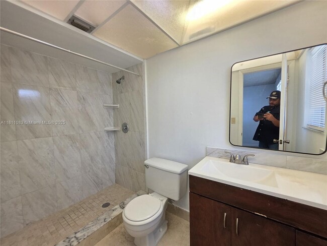 Building Photo - 1830 SW 81st Ave