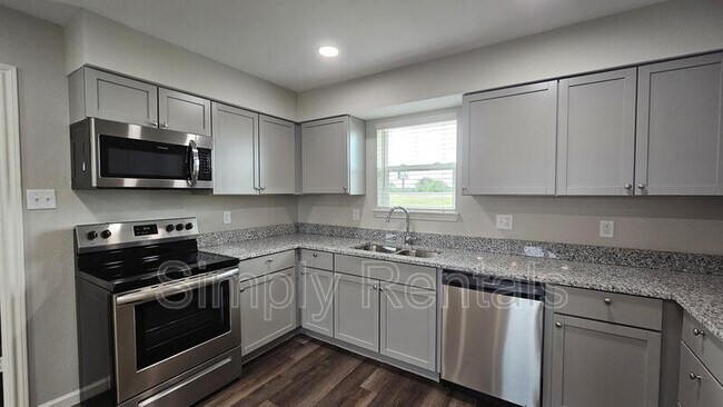 Building Photo - 11015 I-30 Frontage Rd