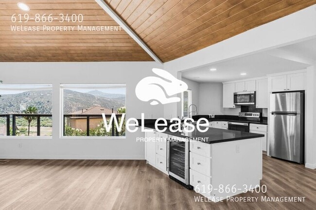 Building Photo - 2916 Anaheim St