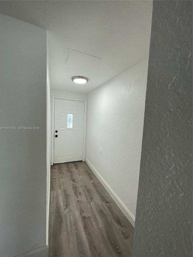 Building Photo - 3868 NE 169th St