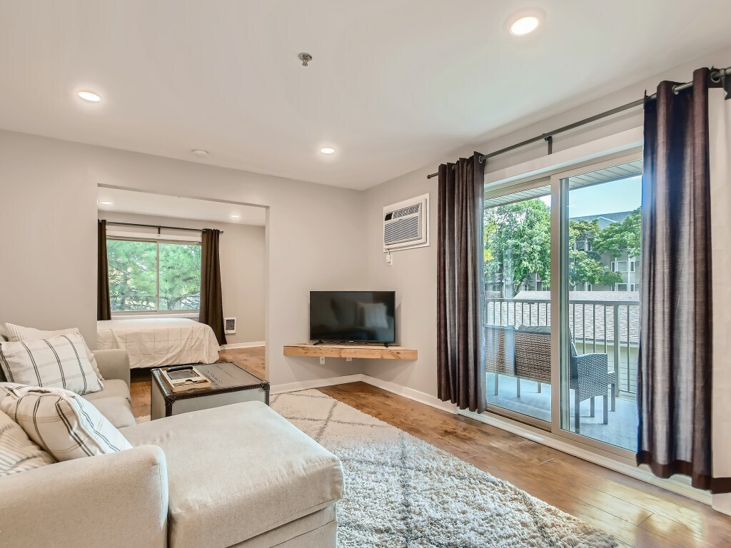 Built in TV stand in the living room - 2100 Ridge Dr