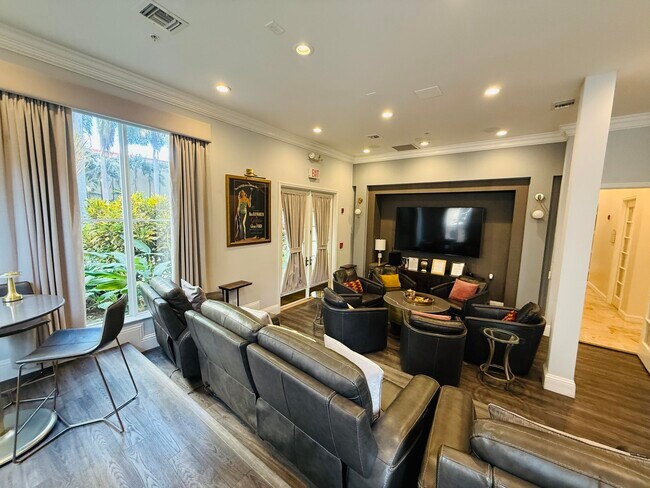 Building Photo - 651 Okeechobee Blvd