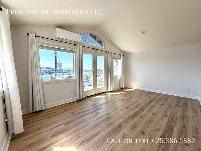 Building Photo - 2229 Boylston Ave E