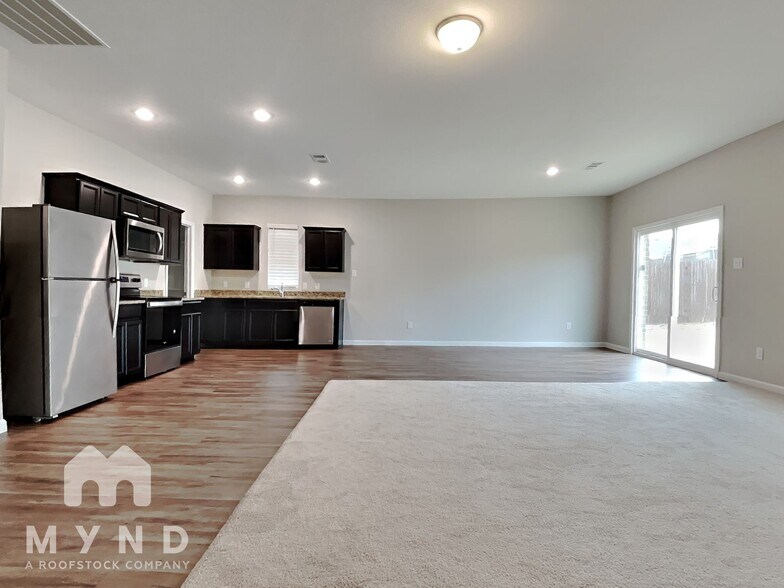 Building Photo - 217 Concho River Dr