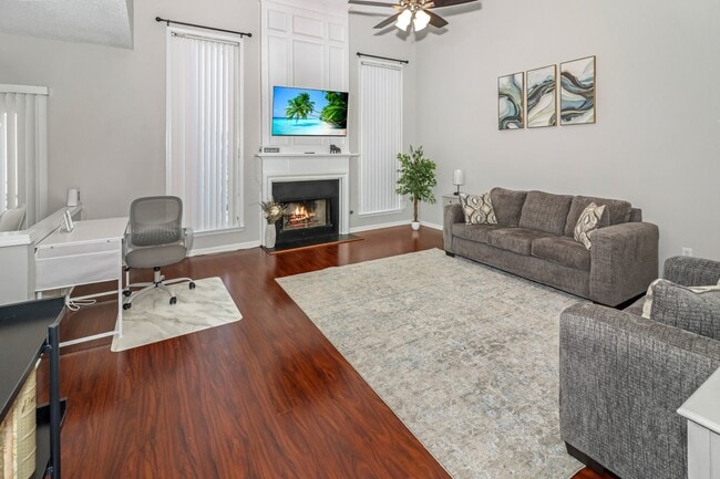 Building Photo - 4030 Ridgefair Dr