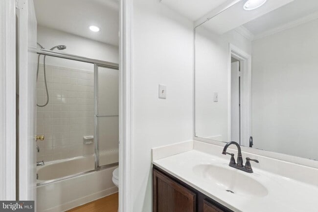 Building Photo - 10628 Tuppence Ct