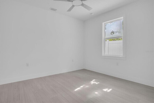 Building Photo - 5331 71st Way N