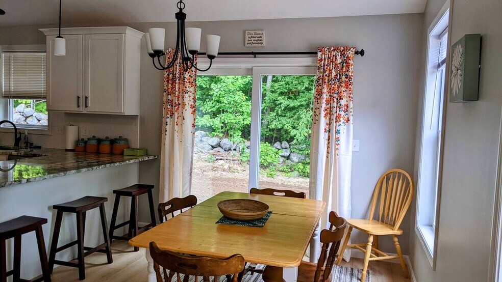 Building Photo - 307 Union St