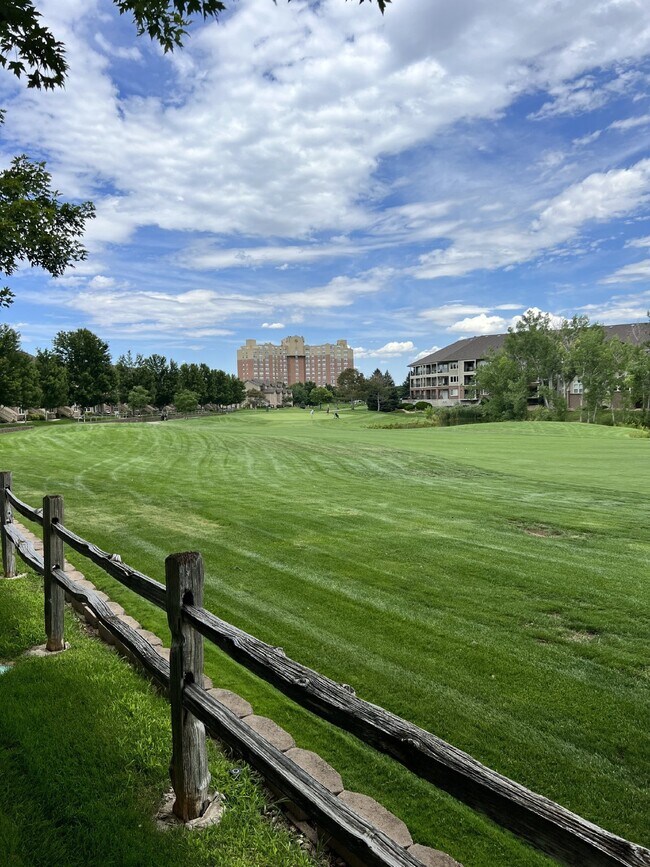 Building Photo - Available March!  Beautiful Condo in Steeplechase!