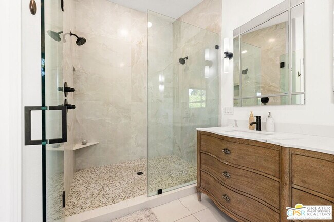 Building Photo - 74830 Waring Ct