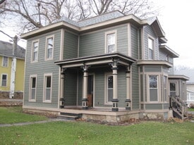 Building Photo - 196 Bristol St