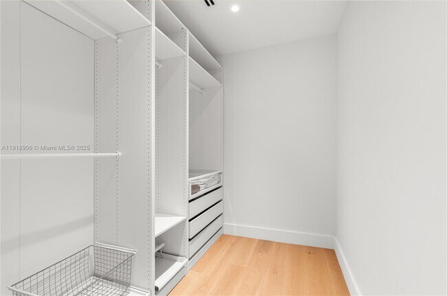 Building Photo - 45 NE 104th St