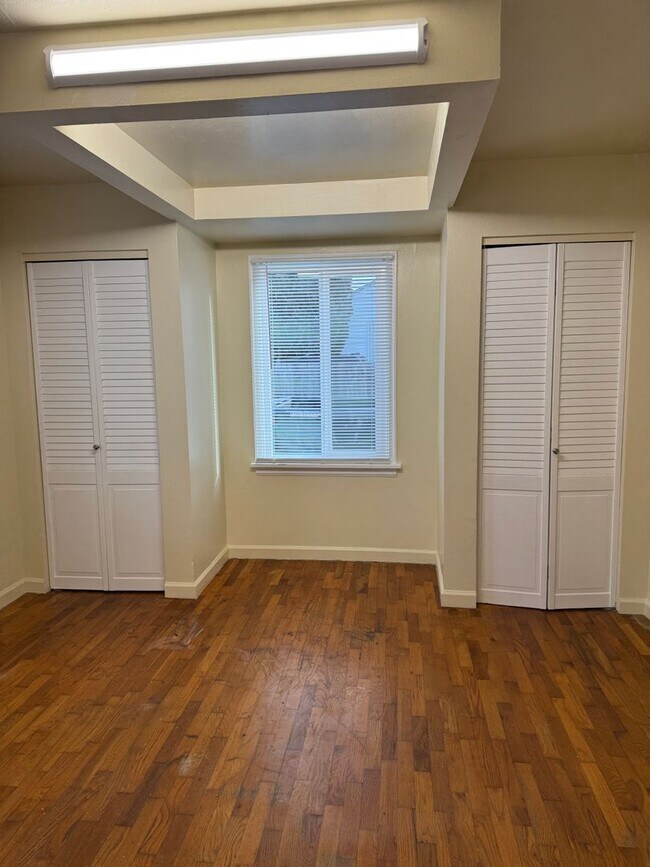 Building Photo - Unique 2 story, 3 bed home in Mount Vernon