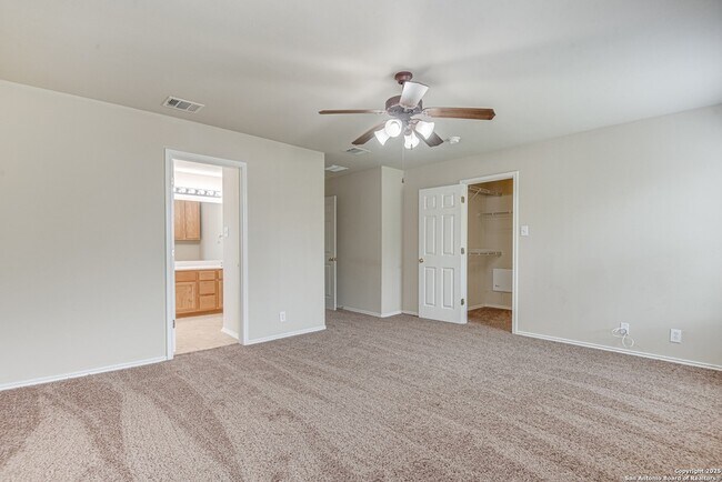 Building Photo - 2637 Gallant Fox Dr