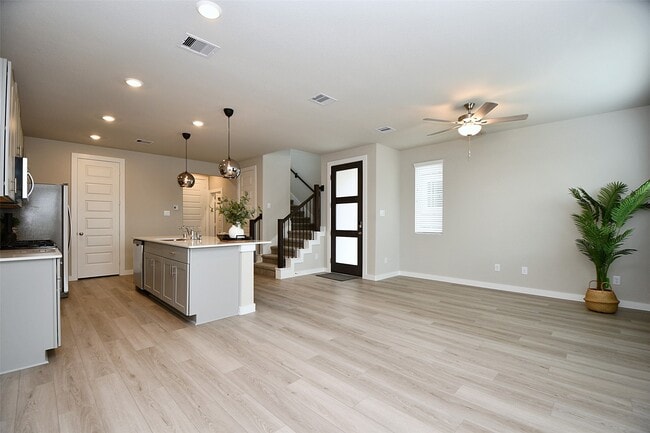 Building Photo - 4212 Lyons Fall Ln