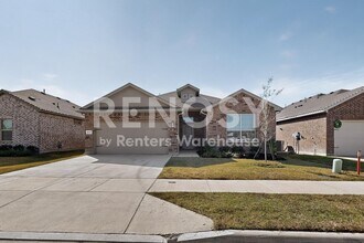 Building Photo - 8517 Centerboard Ln