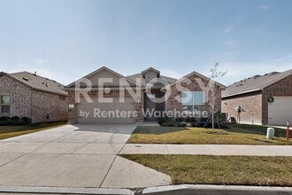 Building Photo - Completely Refreshed Fort Worth Home **** One month Rent Concession*****
