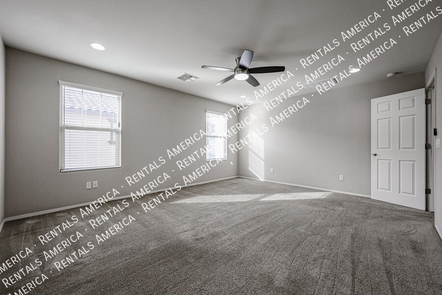 Building Photo - 270 N Scott Dr