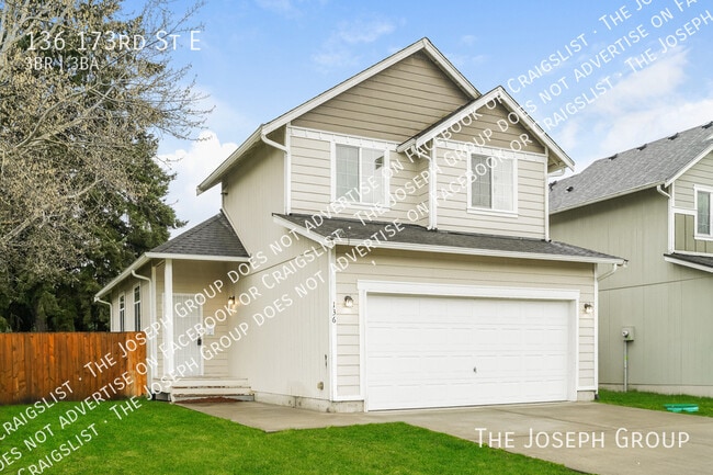 Building Photo - 136 173rd St E