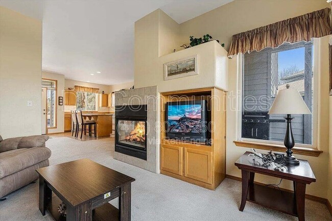 Building Photo - 1140 Golden Pheasant Dr