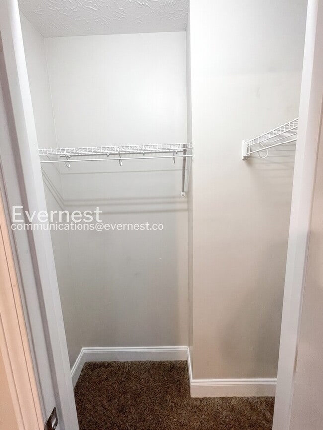 Building Photo - 1000 Henry Pl Blvd