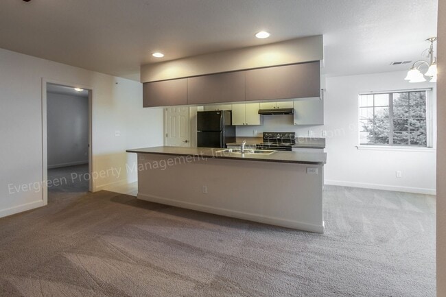 Building Photo - 2173 35th Ave Ct