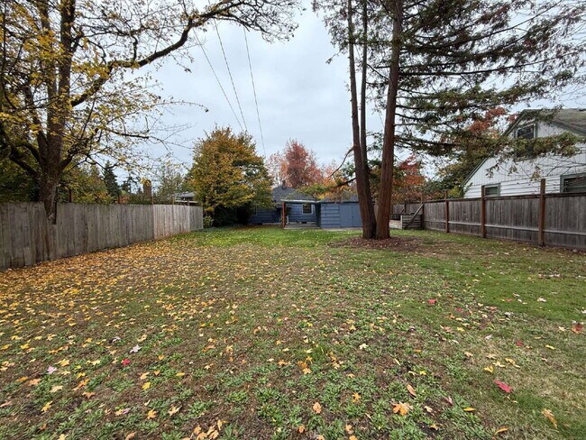 Building Photo - 2375 Onyx St