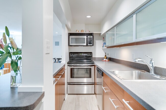 Building Photo - 2524 13th St NW