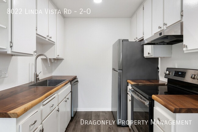 Building Photo - 8022 Linda Vista Rd