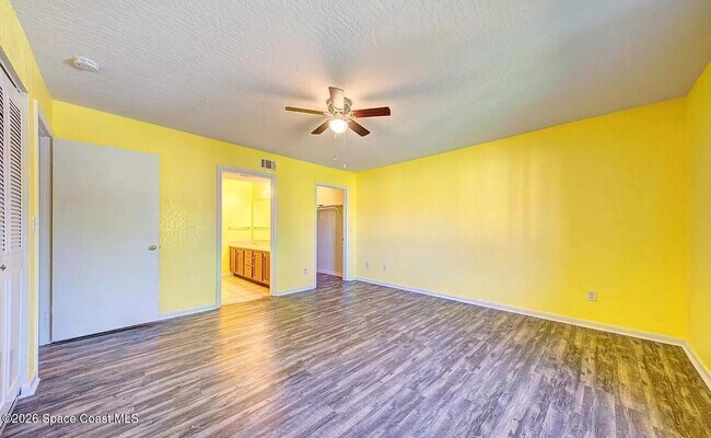 Building Photo - 2190 Forest Knoll Dr NE