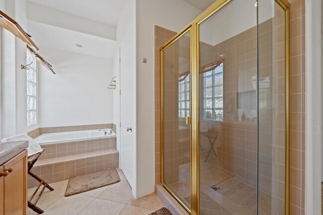Building Photo - 57461 Spanish Hills Ln