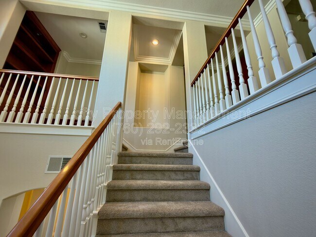 Building Photo - 13073 Dressage Ln