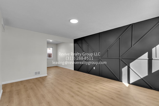 Building Photo - 15796 Kerstyn St