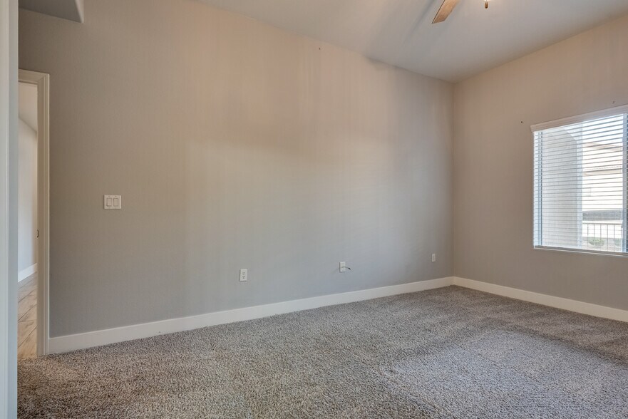 Building Photo - 3475 Cactus Shadow St