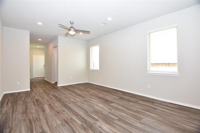 Building Photo - 9208 Inland Leather Ln